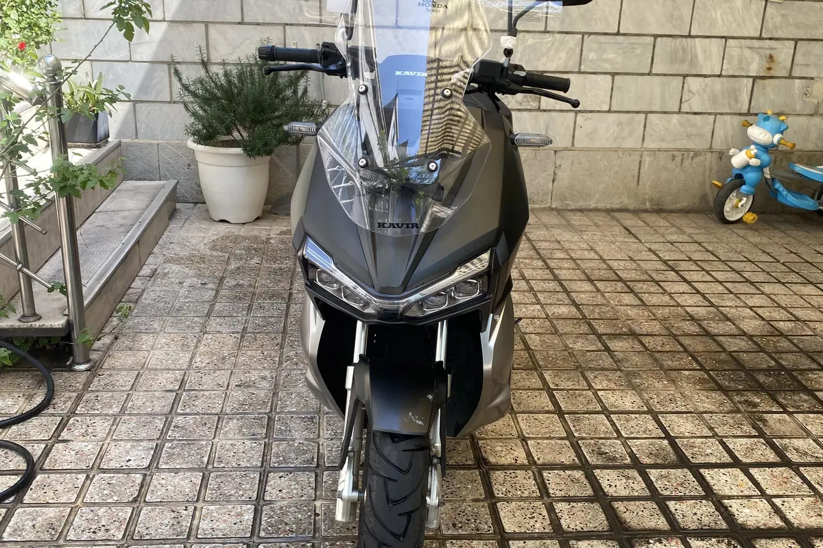 کویر موتور  AGV 150