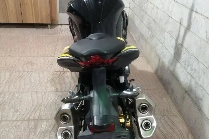 کاوازاکی  Z1000