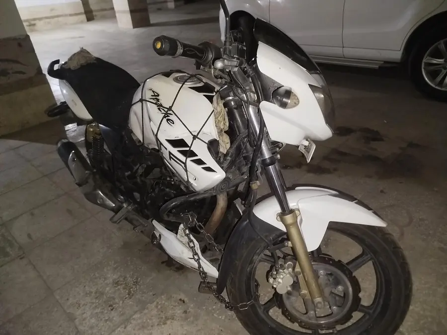 تی وی اس، آپاچی 180