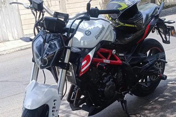 بنلی  TNT 300