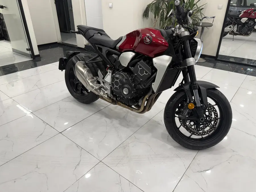 هوندا، CB 1000 R