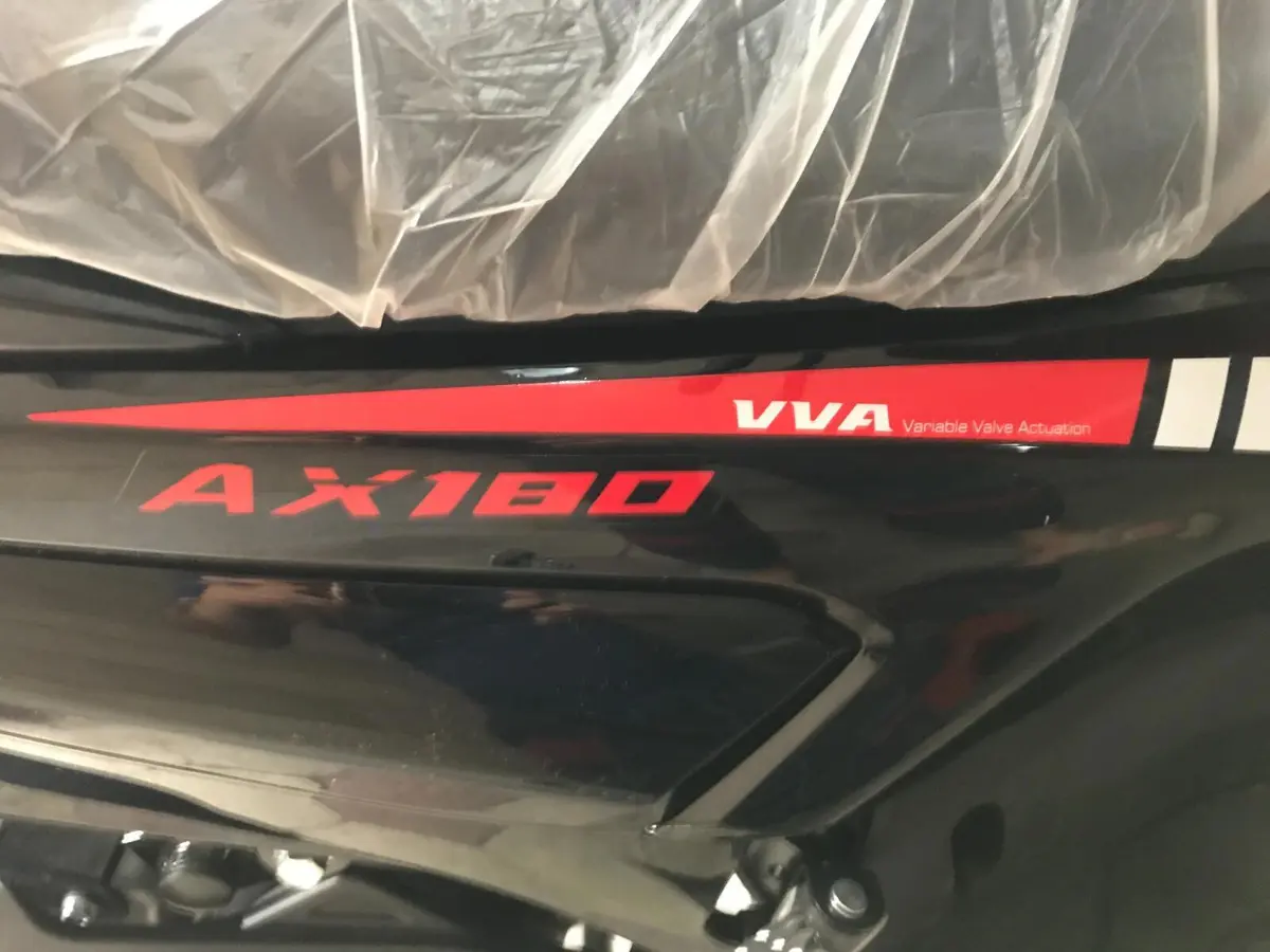 هانی موتور،  AX 180