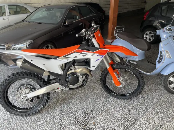 کی تی ام  SX-F 250