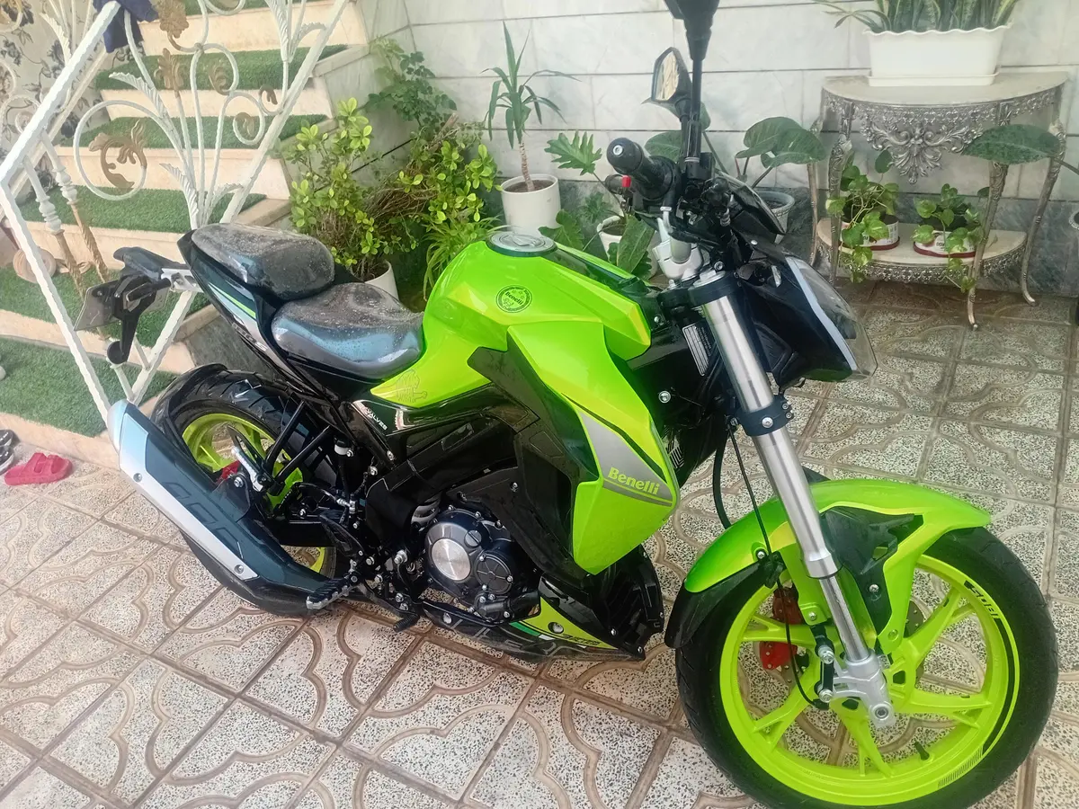 بنلی،  TNT 180S
