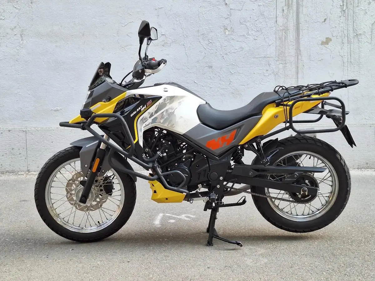 اس وای ام،  گلکسی NH 180