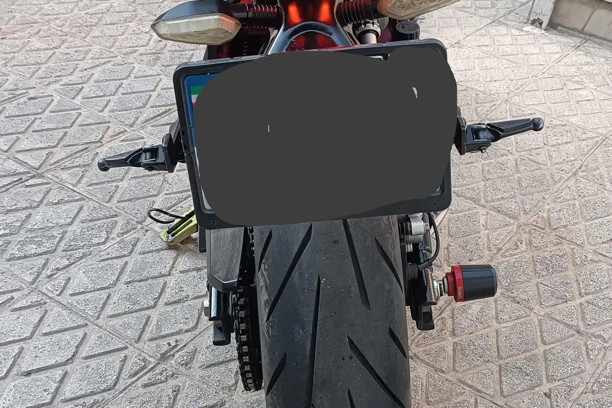 بنلی،  TNT 300