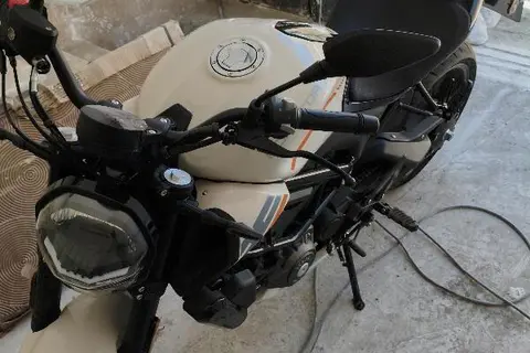 دینو، Z2