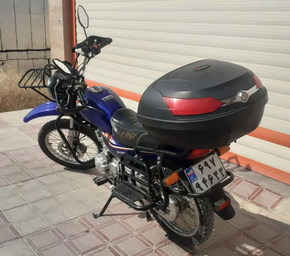 نیرو موتور شیراز،  احسان 200eh
