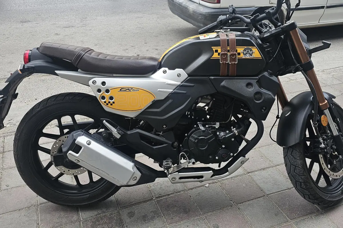 جهان همتا،  بلنتا CR 200
