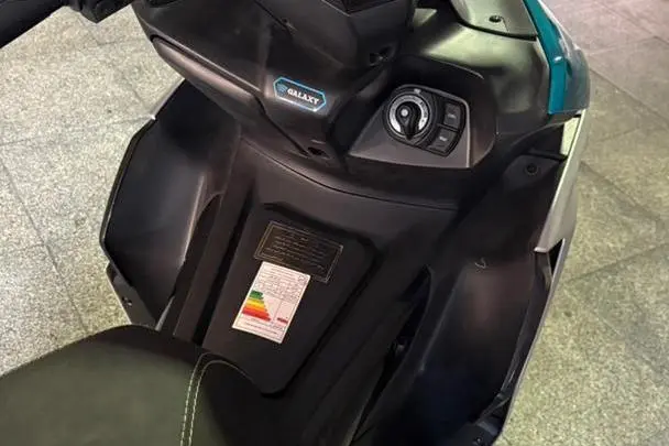 نیرو موتور شیراز، گلکسی R155