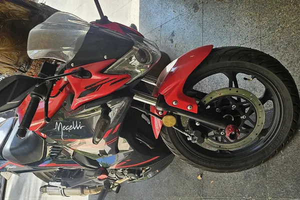 مگلی  200R