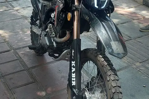 کبیر موتور، تریل 200