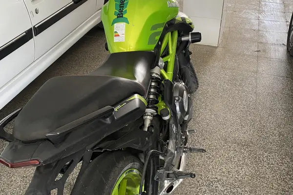 بنلی  TNT 300