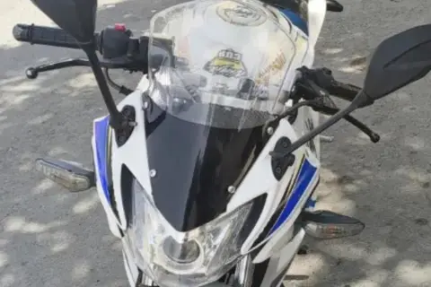 مگلی، 200R