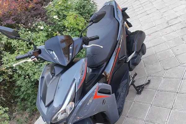 جهان همتا  همتاز 125