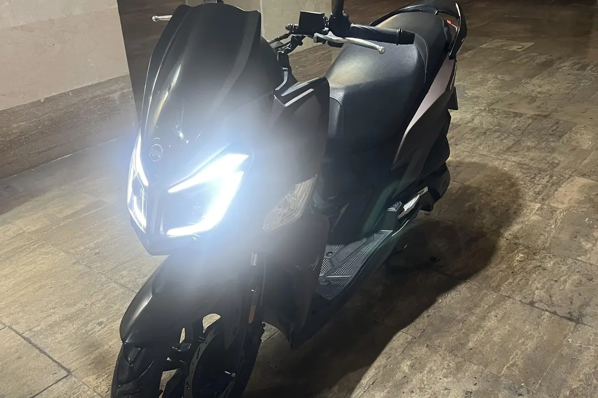 اس وای ام  گلکسی J 200