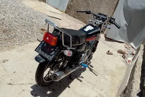 هوندا، CD 200