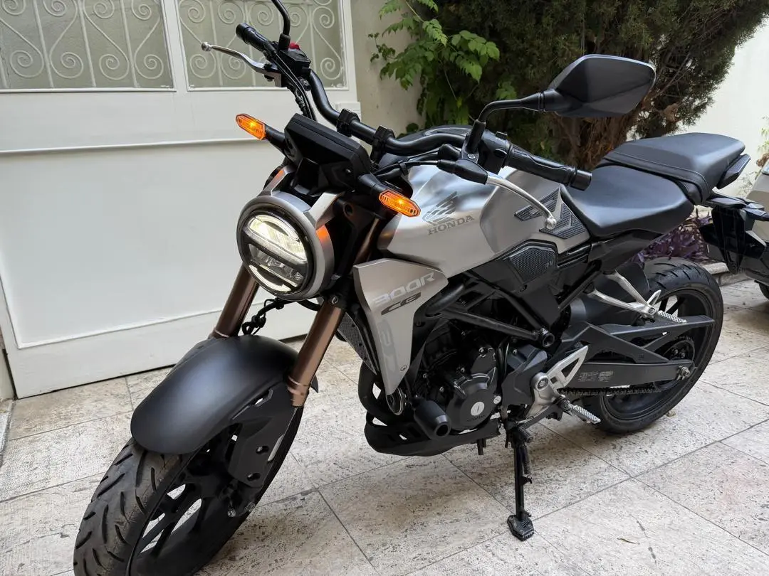 هوندا  CB 300R
