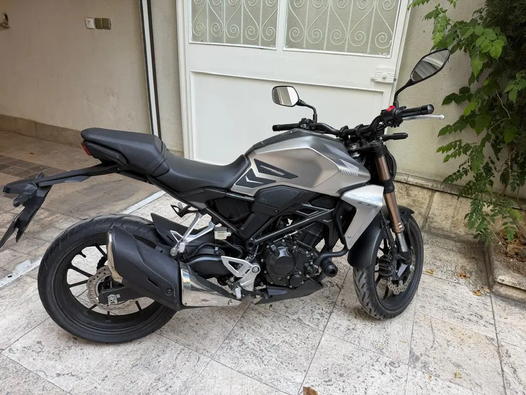 هوندا  CB 300R