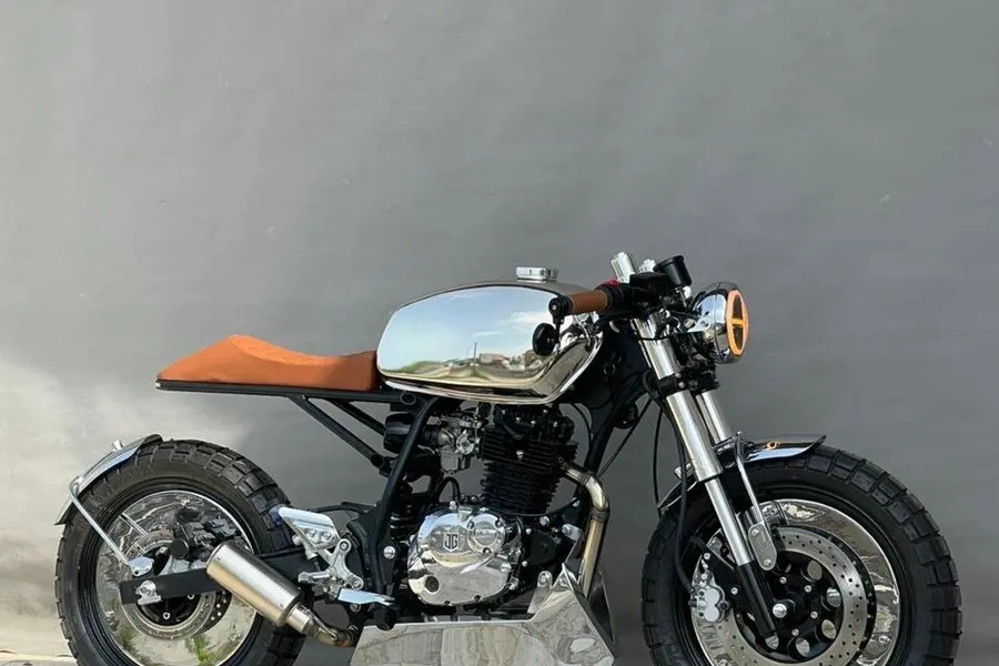 گروه صنعتی فارس، پیشرو پارس 200