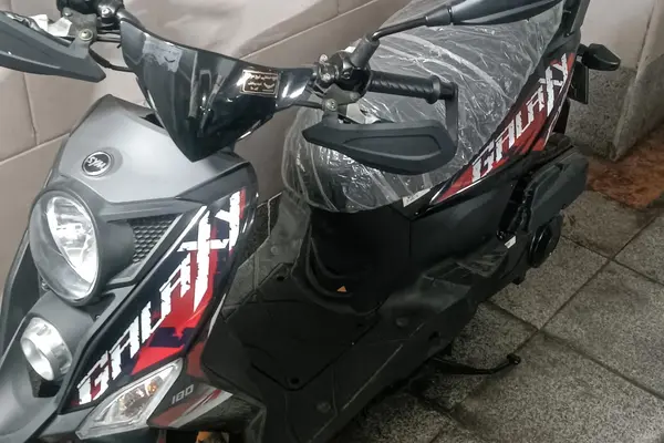 اس وای ام  گلکسی CX 180