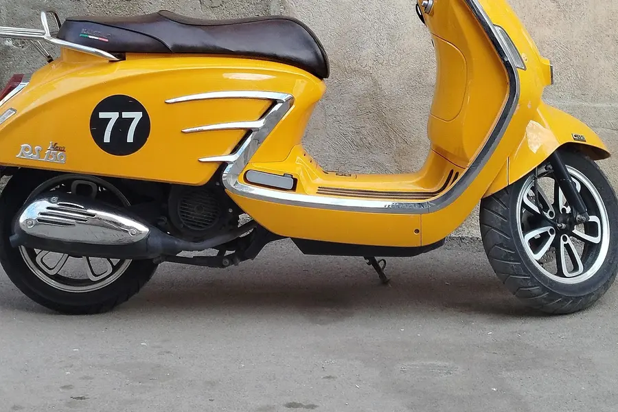 جهان همتا، همتاز RS150