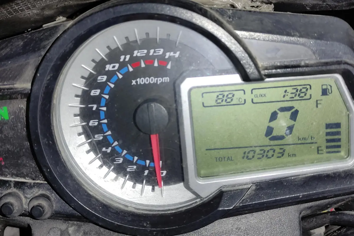 بنلی،  TNT 300