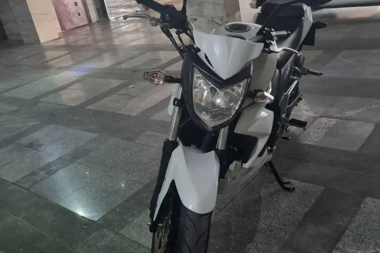 اس وای ام،  لاکی T3 250