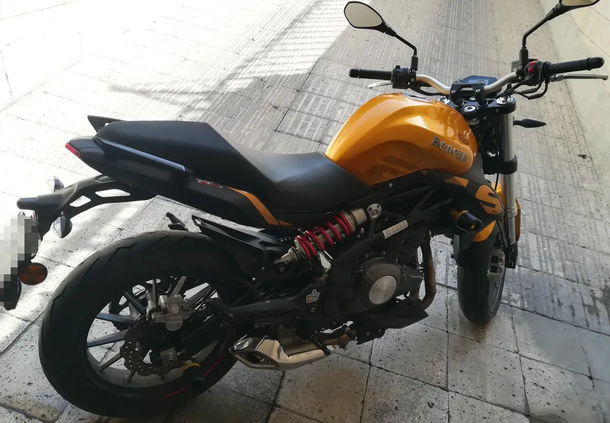 بنلی،  TNT 249S