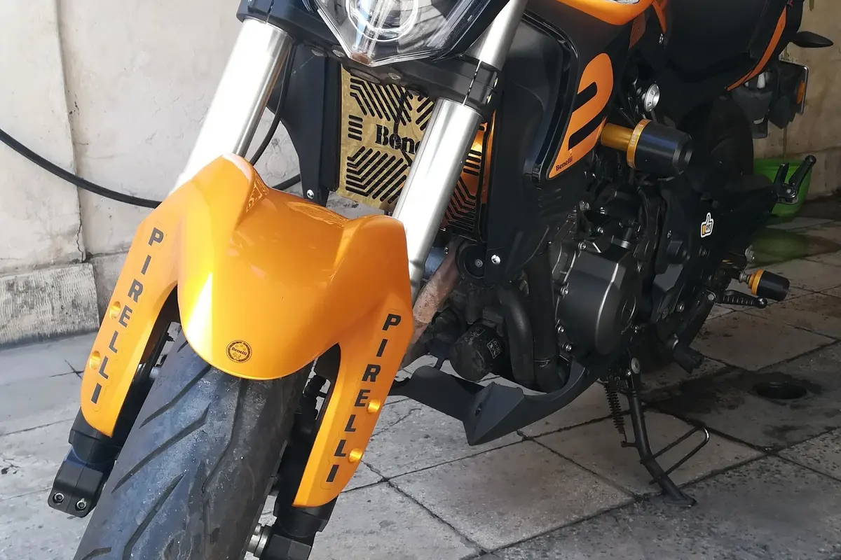 بنلی،  TNT 249S