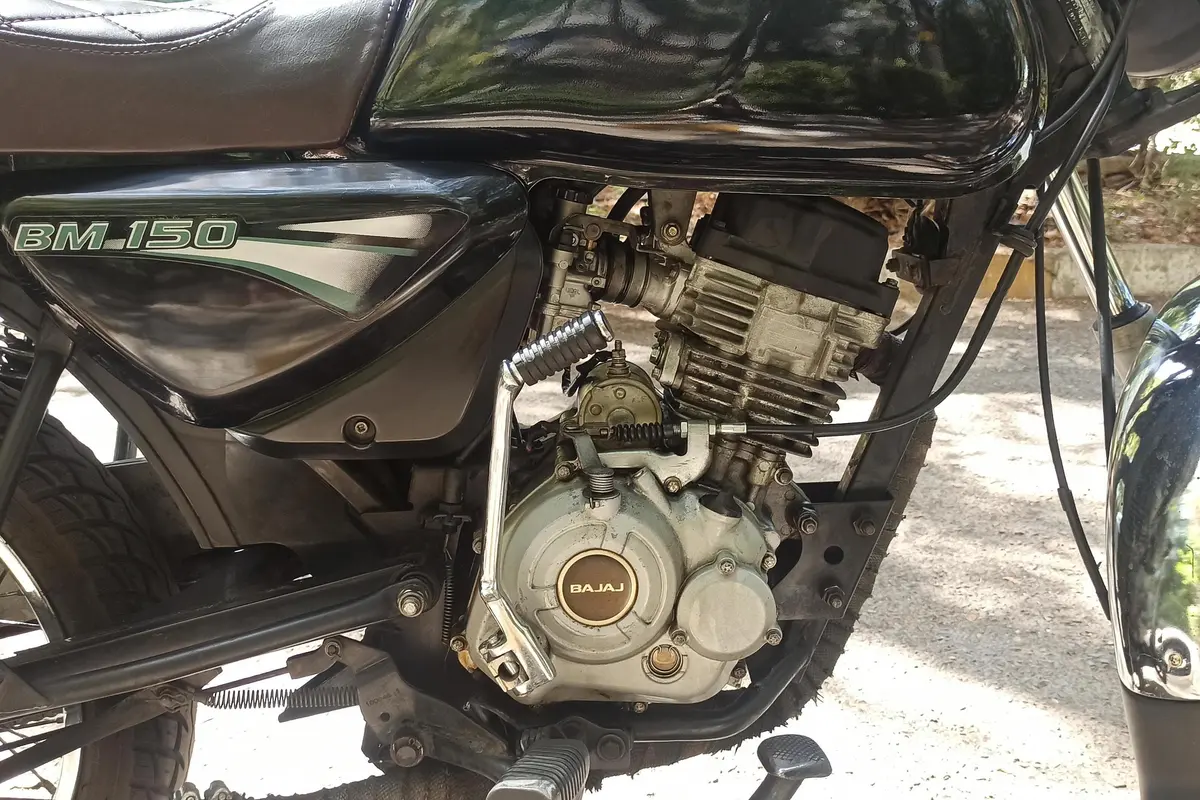 باجاج،  بوکسر 150