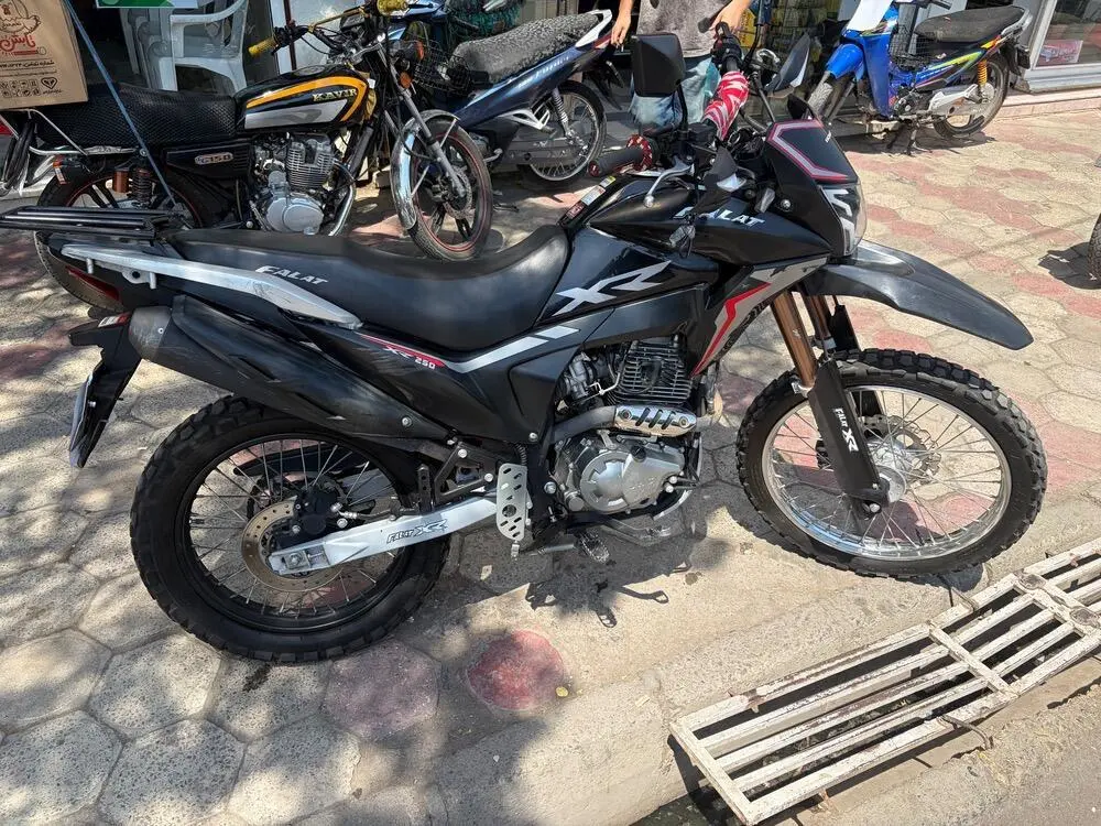 جهان همتا  فلات XR250