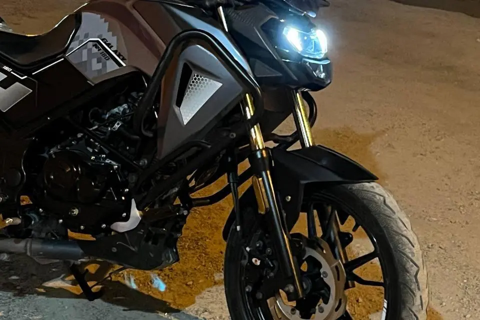 اس وای ام،  گلکسی NA 180