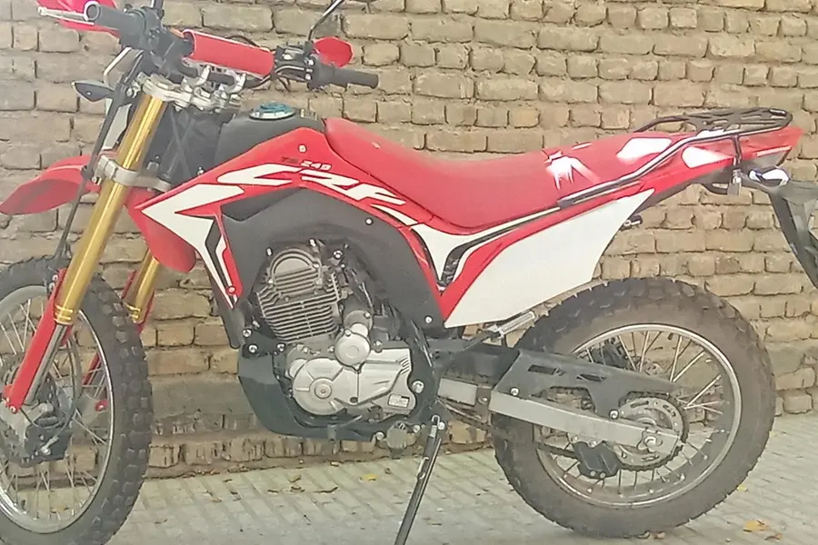 توسن محركه شرق، باسل 200