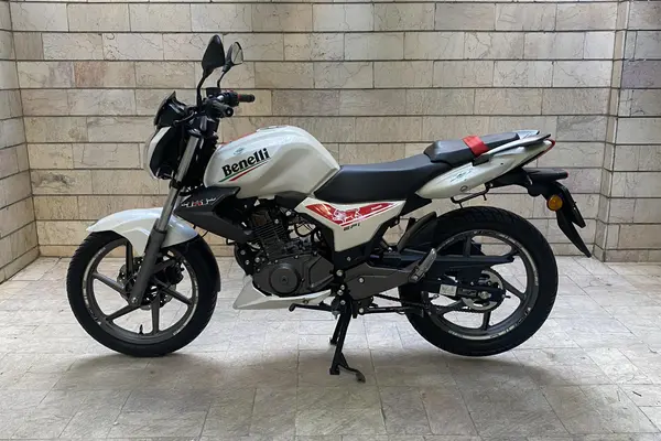 بنلی  TNT 150