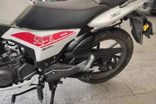 بنلی  TNT 150