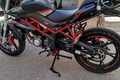 بنلی، TNT 15 EFI