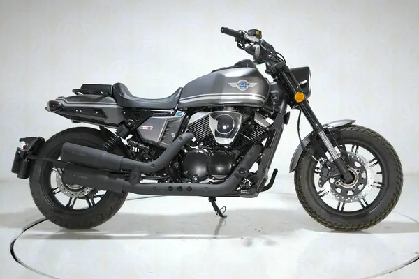 همراه سیکلت  V-BOB 250 (طرح هارلی)
