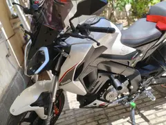 بنلی، TNT 180S