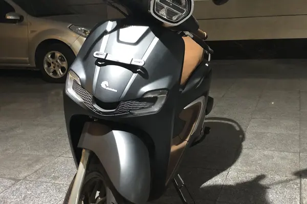 هوندا  ADV 160