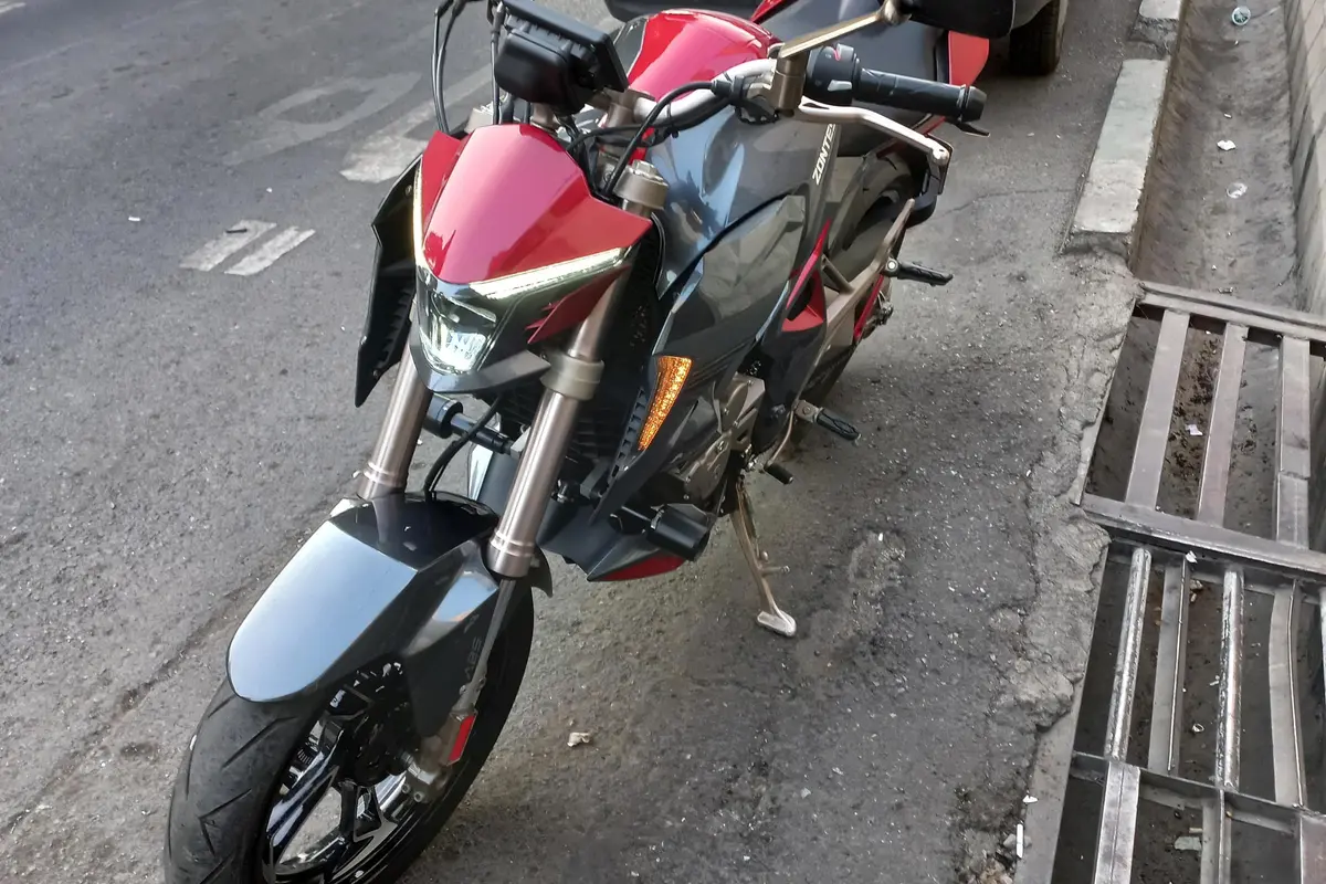زونتس،  Z4 250 R