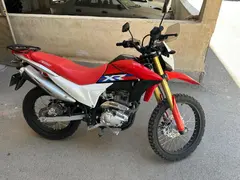جهان همتا، فلات XR250