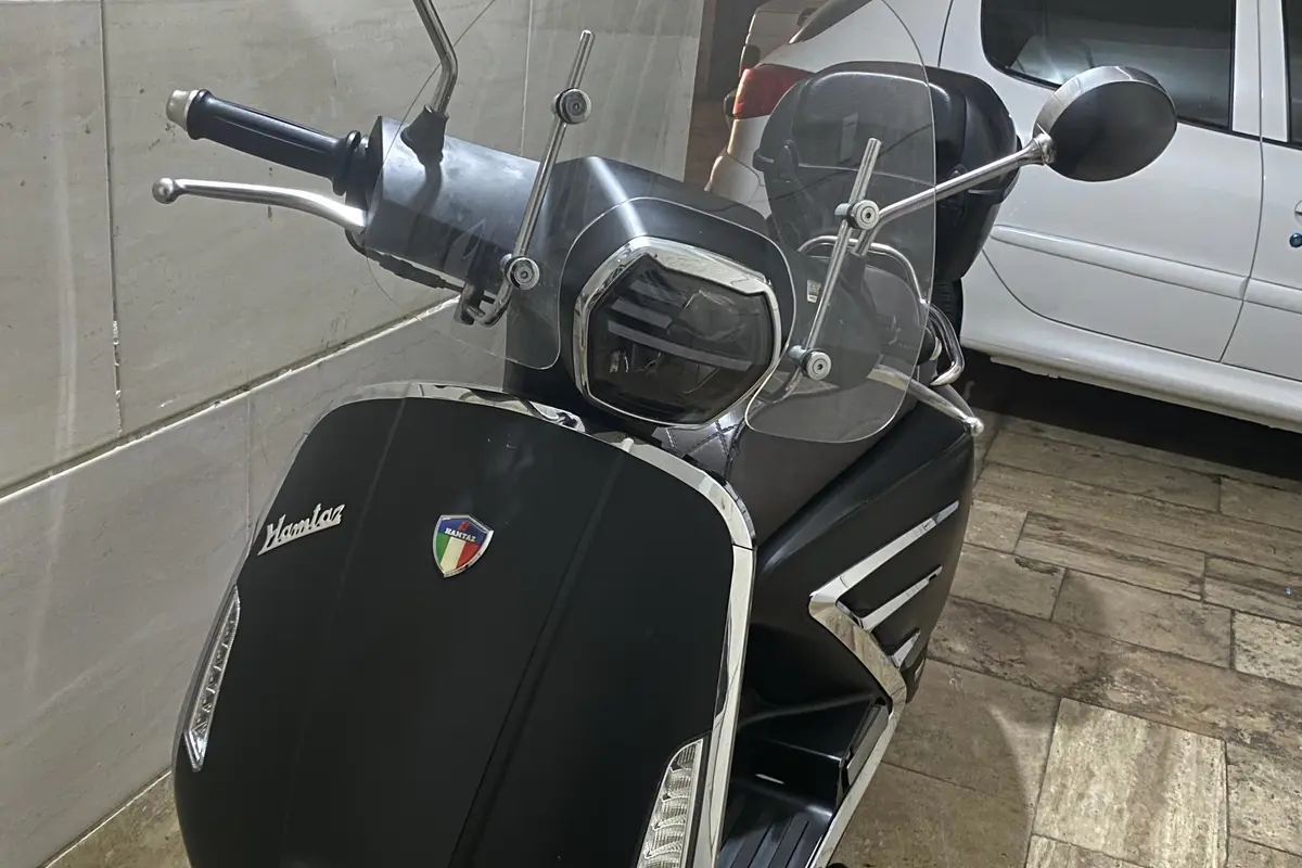 جهان همتا،  همتاز RS150