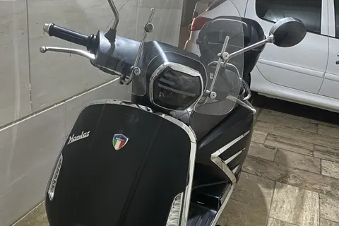 جهان همتا، همتاز RS150