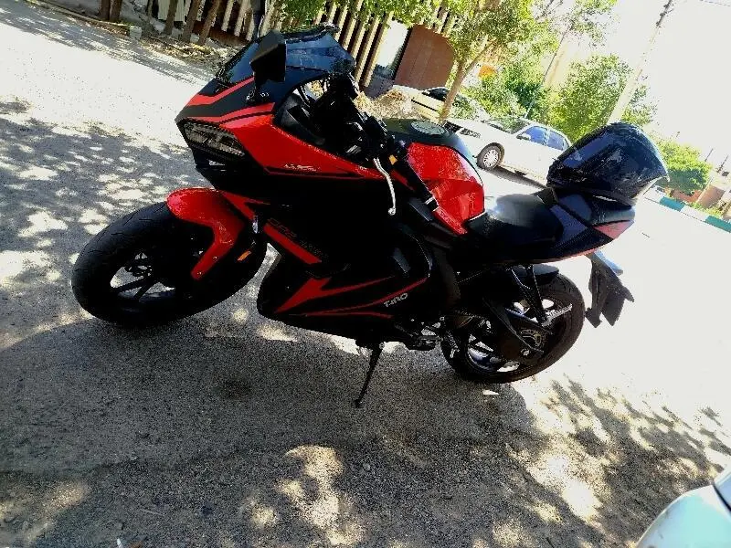 کویر موتور،  250