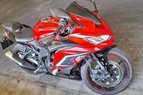 کاوازاکی، نینجا ZX-25R
