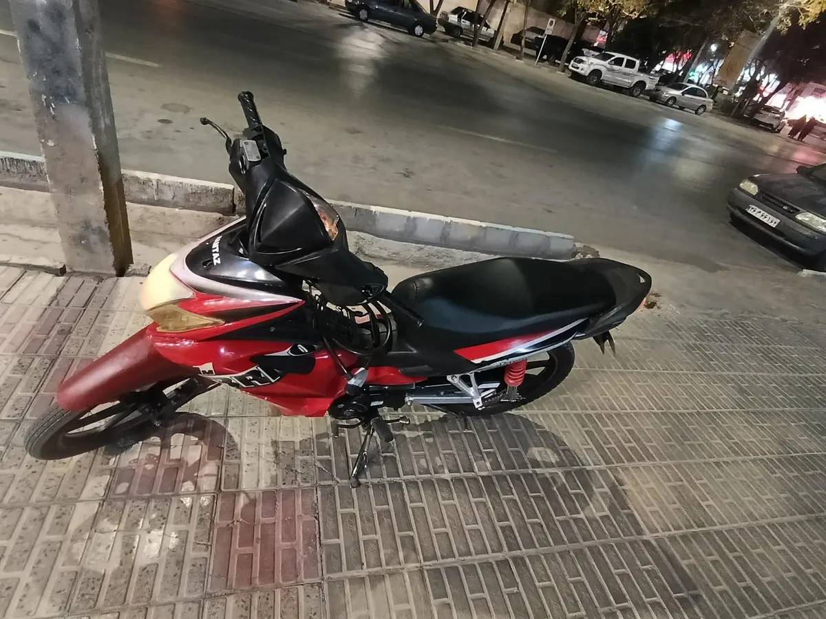 جهان همتا،  همتاز 125