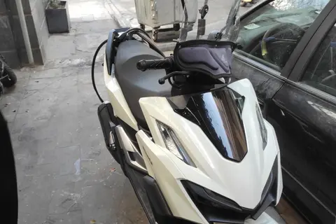جهان همتا، همتاز 125