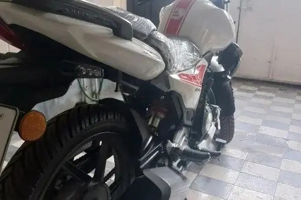 بنلی  TNT 150