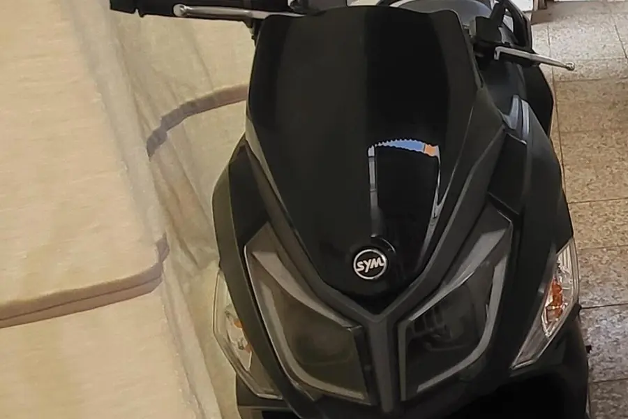 اس وای ام، گلکسی J 200